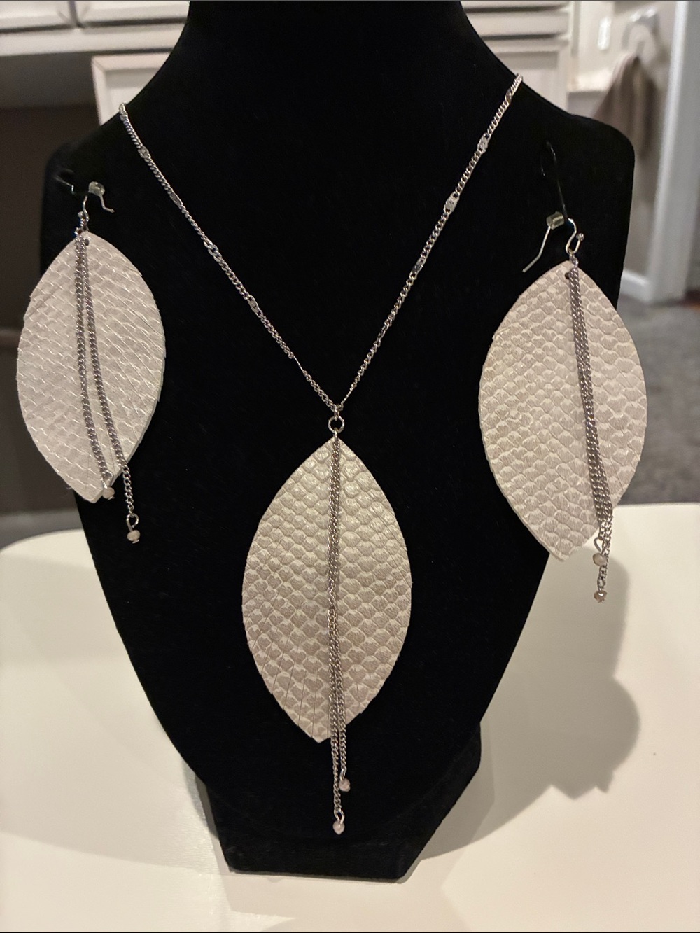 Maurices White Leaf Pendant Necklace and Drop Earrings Set